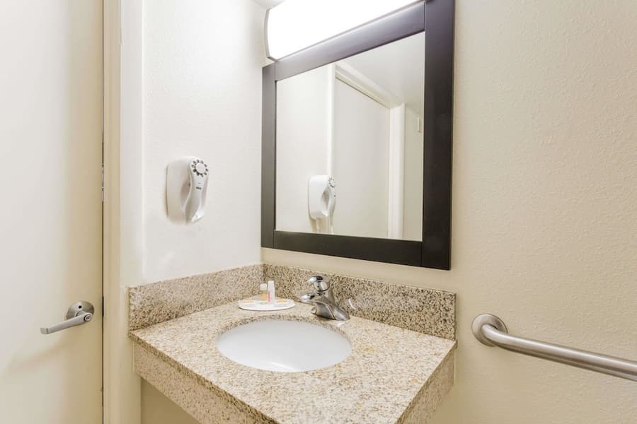 Days Inn by Wyndham Camp Springs/Andrews AFB DC Area