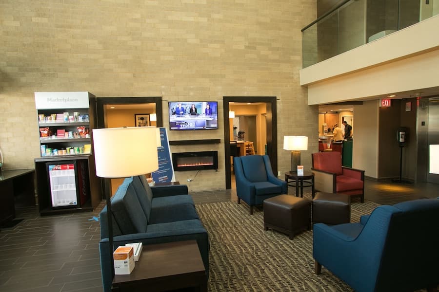 Comfort Suites Oakbrook Terrace near Oakbrook Center