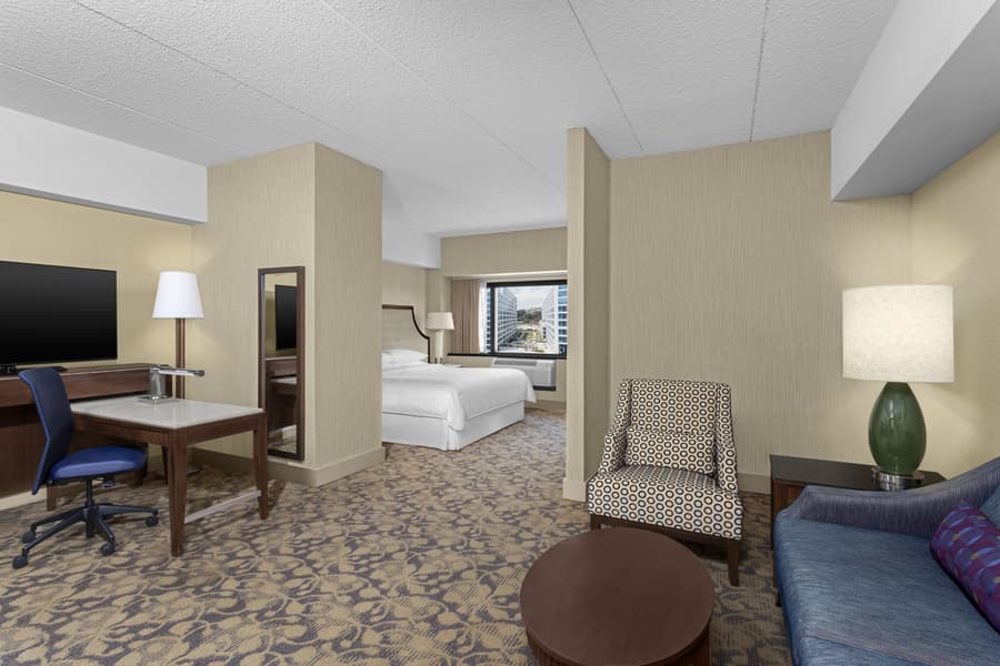Sheraton Lincoln Harbor Hotel