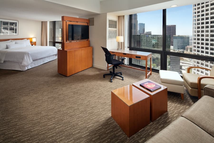 The Westin Bonaventure Hotel and Suites, Los Angeles