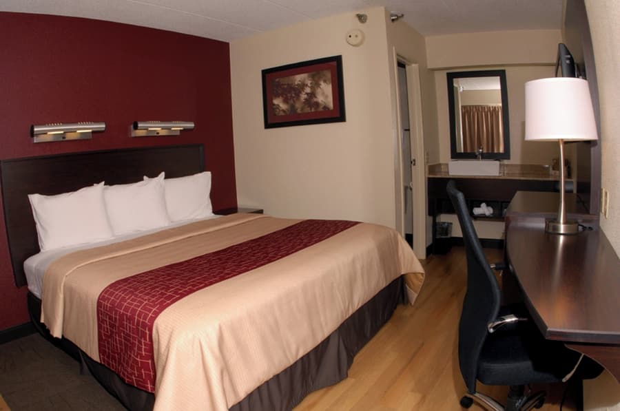 Red Roof Inn PLUS+ Philadelphia Airport