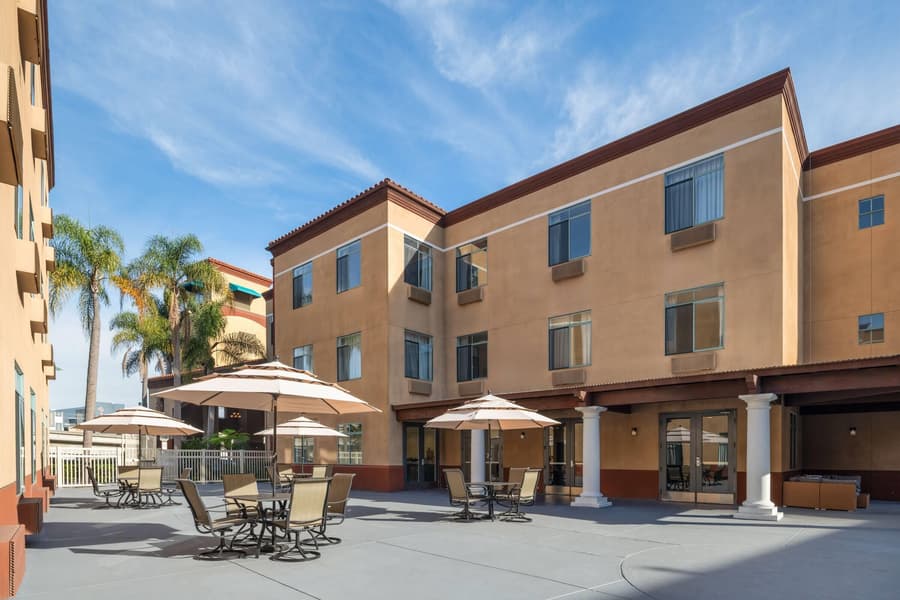 Ramada Suites by Wyndham San Diego/Hotel Circle Area