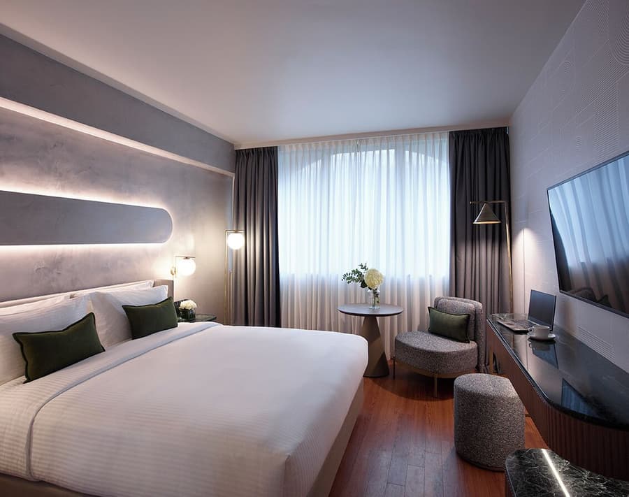 Titania Hotel