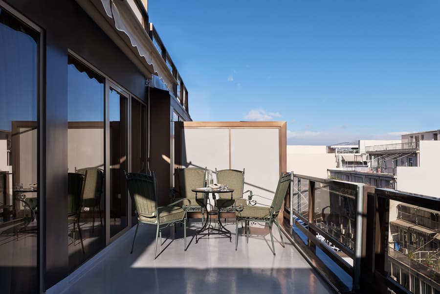 Titania Hotel