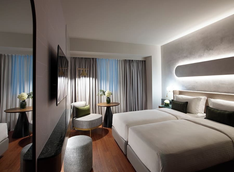 Titania Hotel