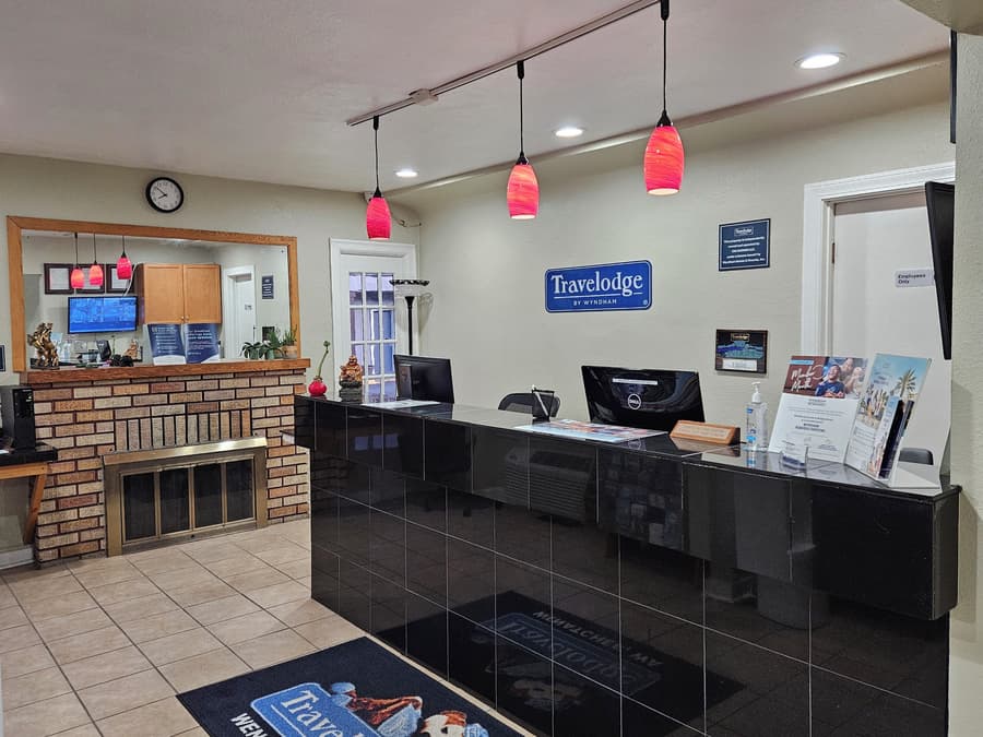 Travelodge by Wyndham Wenatchee
