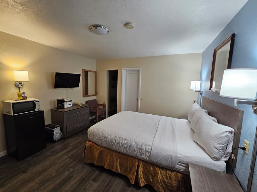 Travelodge by Wyndham Wenatchee