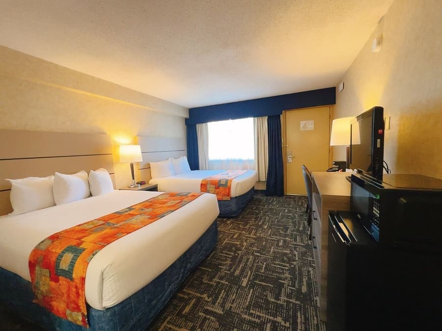 North Vancouver Hotel