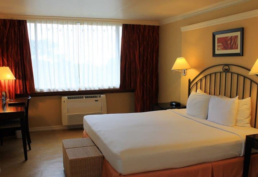 Kapok Hotel