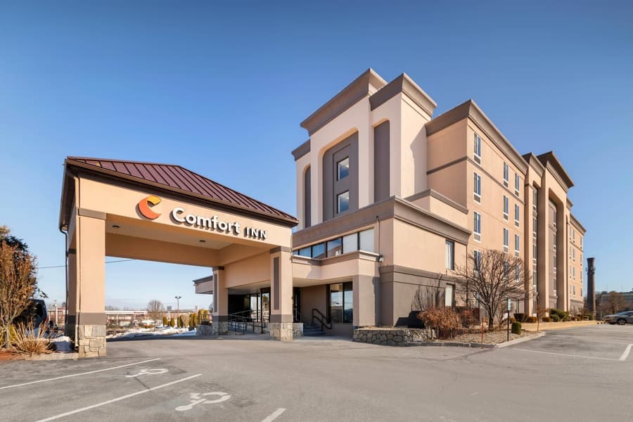 Comfort Inn Manchester Airport