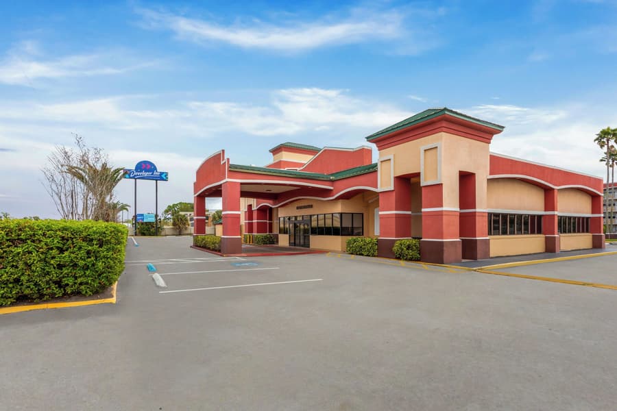 Baymont by Wyndham Orlando North Millenia