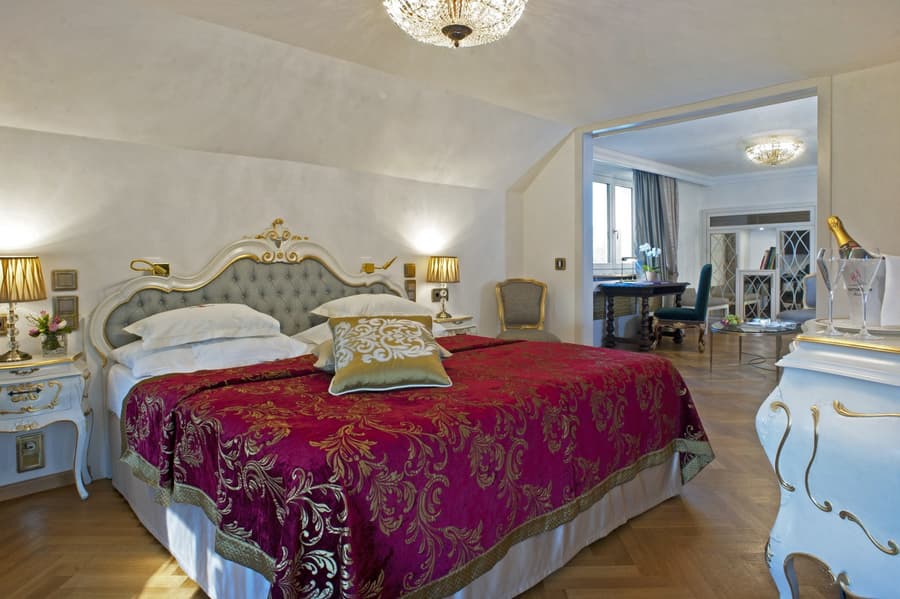 Schloss Mönchstein Hotel