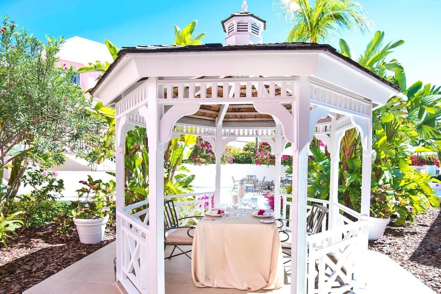 Comfort Suites Paradise Island