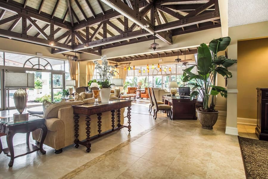 Comfort Suites Paradise Island