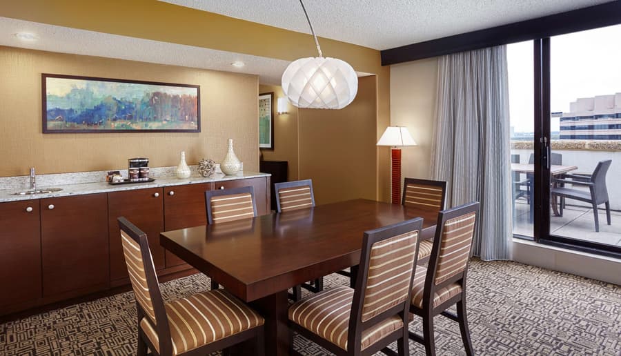DoubleTree by Hilton Washington DC - Crystal City