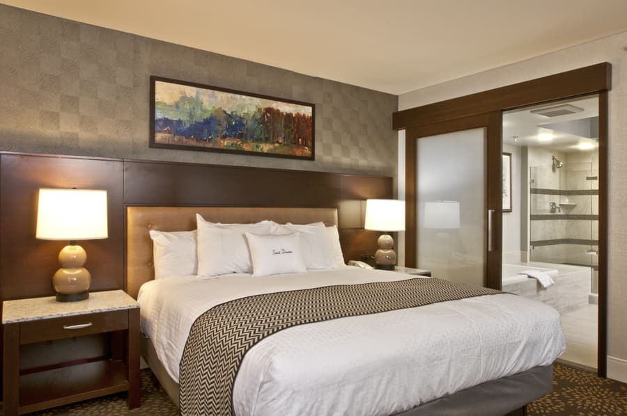 DoubleTree by Hilton Washington DC - Crystal City
