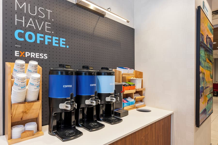 Holiday Inn Express Toronto - Downtown by IHG