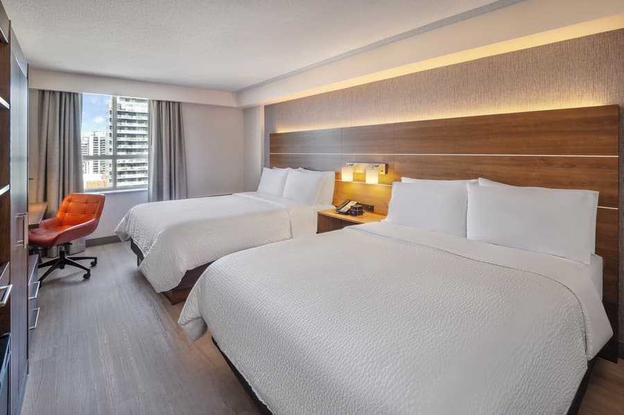Holiday Inn Express Toronto - Downtown by IHG