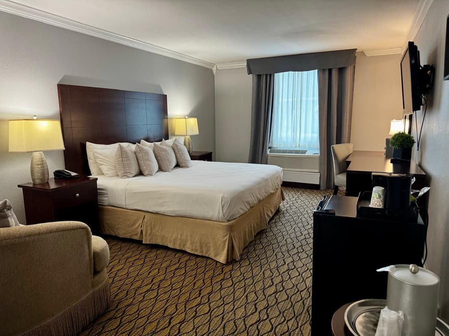 Executive Inn - Fort Lee
