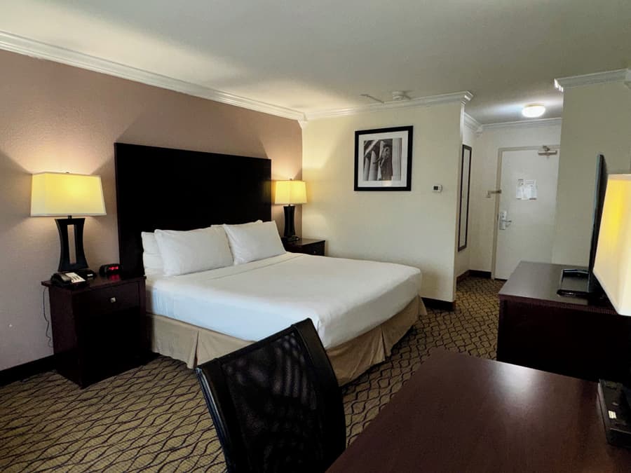 Executive Inn - Fort Lee