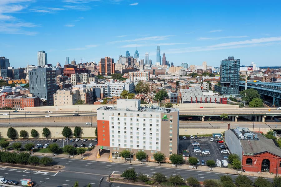 Holiday Inn Express Philadelphia - Penns Landing by IHG