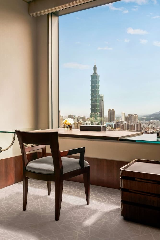 Shangri-La Far Eastern, Taipei