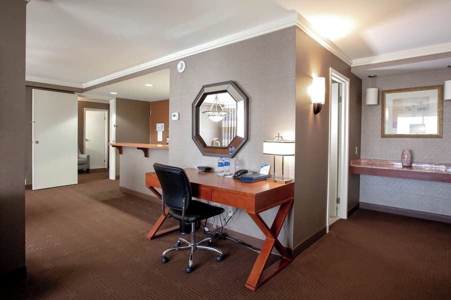 Sheraton Niagara Falls