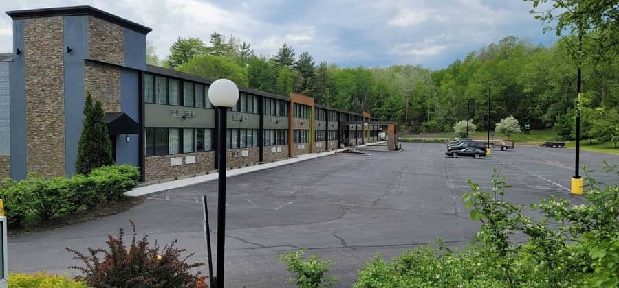 Wingate by Wyndham Lake George