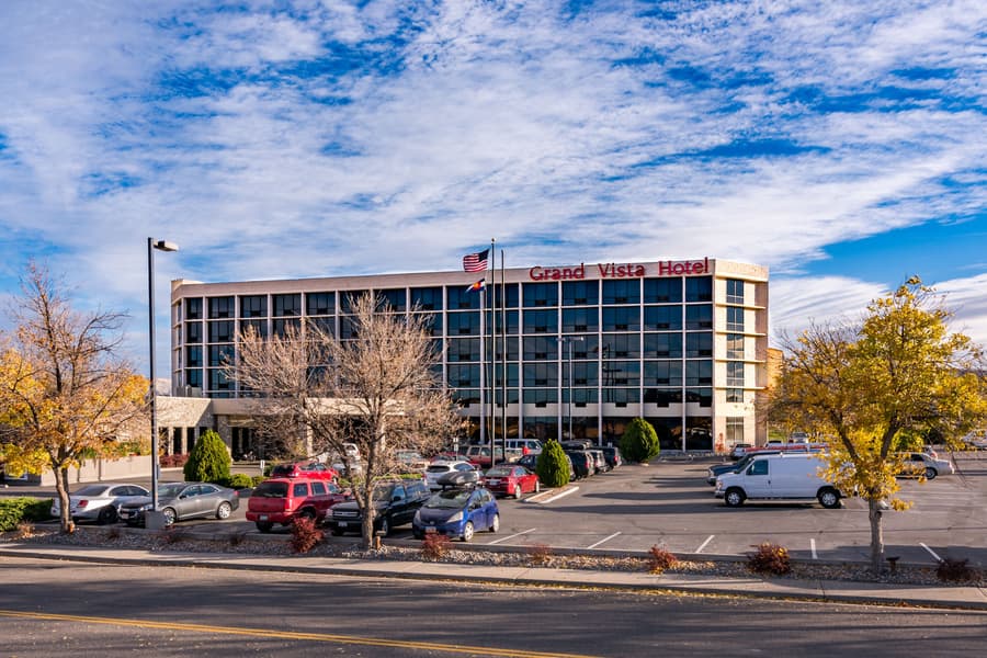 Grand Vista Hotel