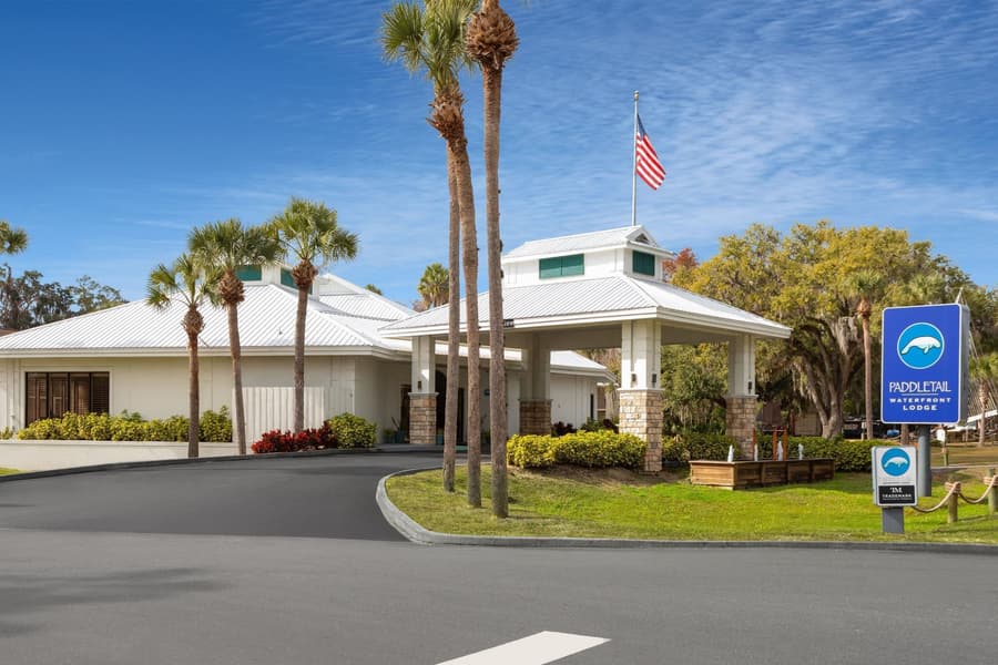 PaddleTail Waterfront Lodge, Trademark Collection by Wyndham