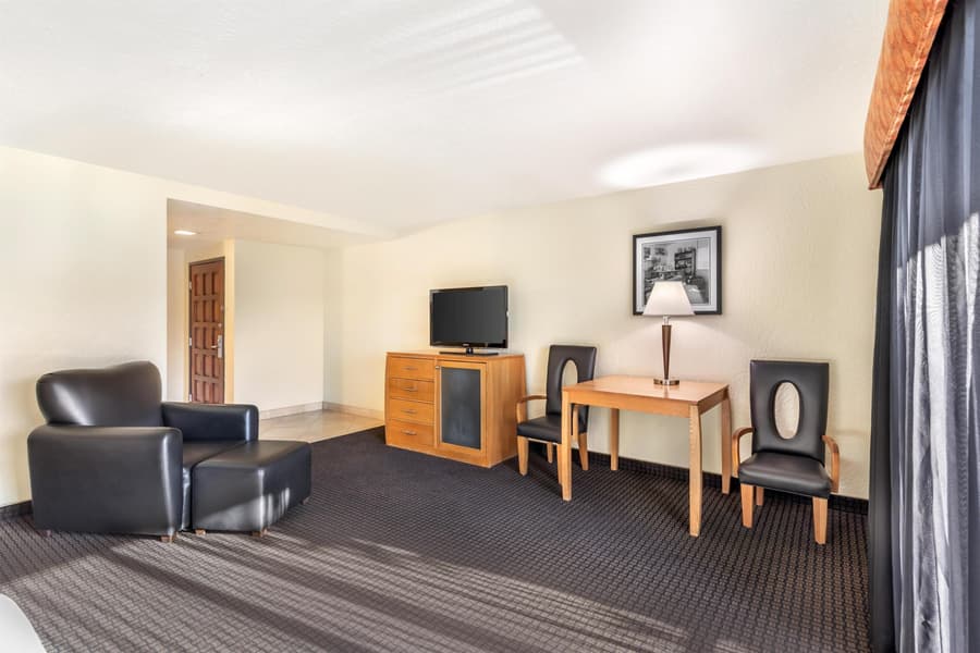 Best Western Pine Tree Motel