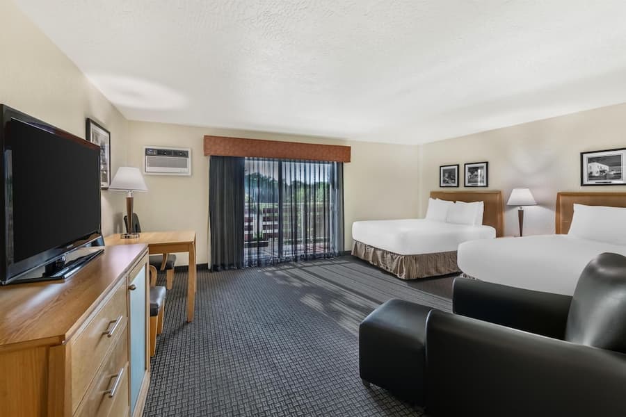 Best Western Pine Tree Motel