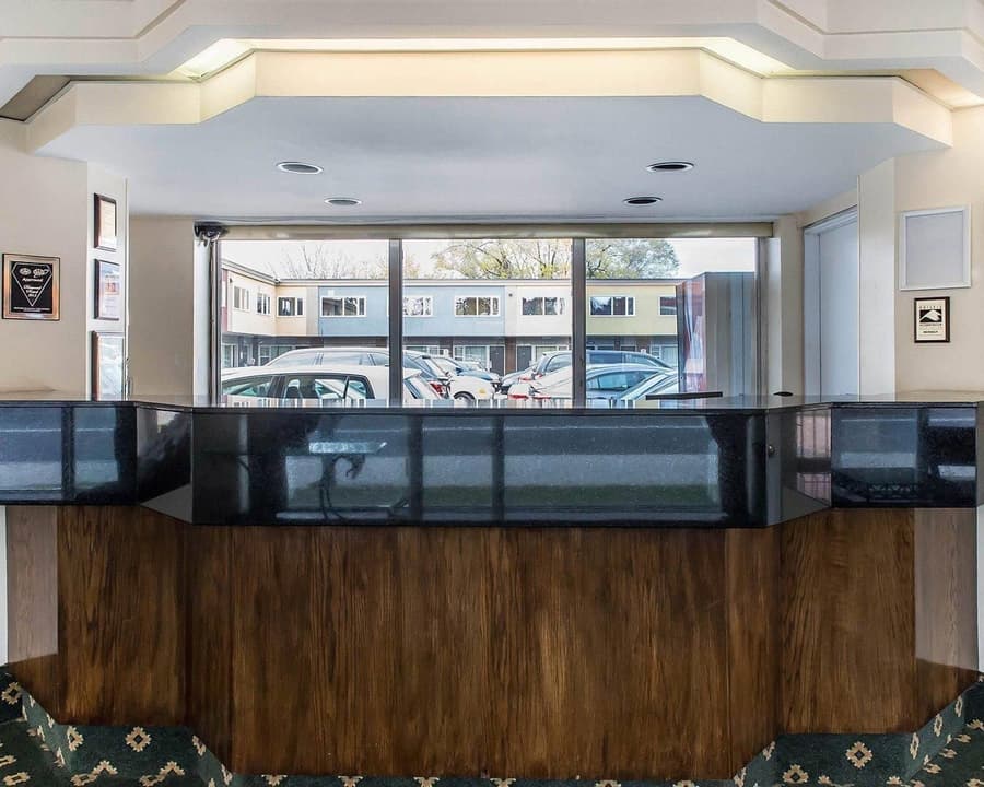 Econo Lodge Downtown Ottawa
