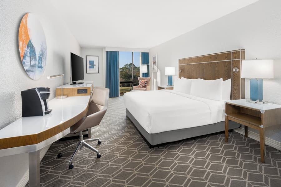 Crowne Plaza Hotel Jacksonville Airport/I-95N by IHG