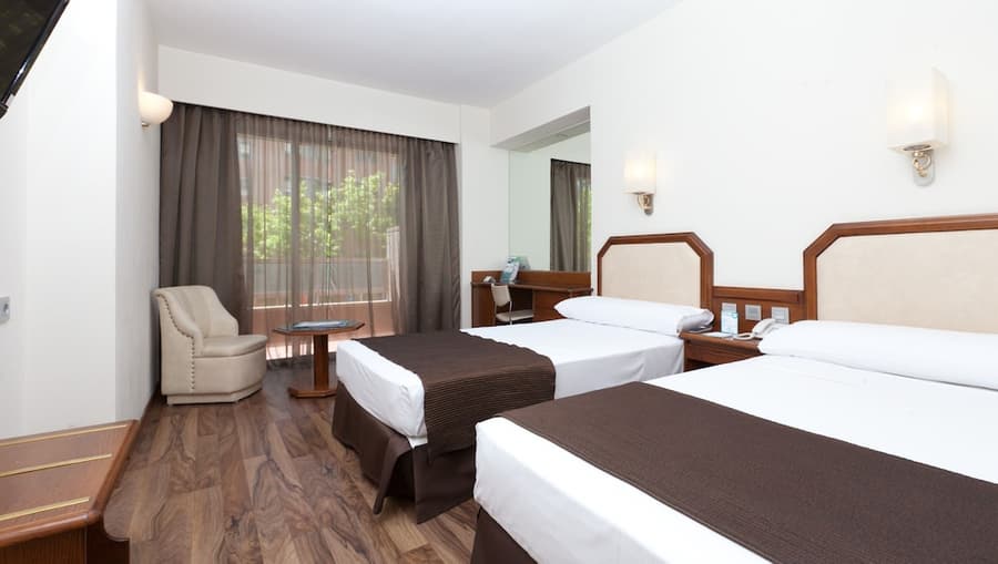 Senator Barajas Hotel