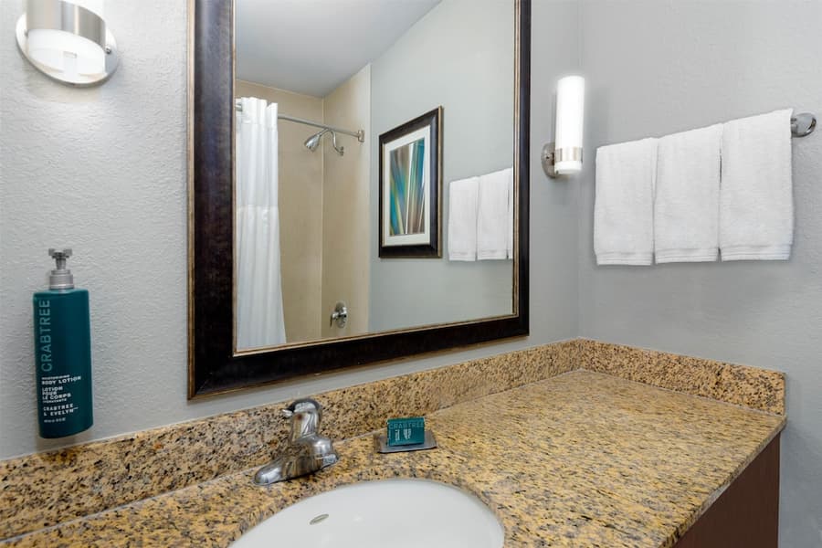 DoubleTree by Hilton Hotel West Palm Beach Airport