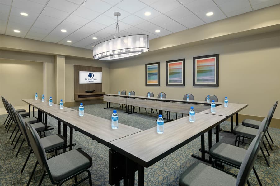 DoubleTree by Hilton Hotel West Palm Beach Airport