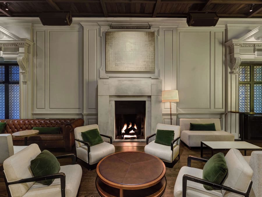 The Chicago Hotel Collection Ambassador Gold Coast