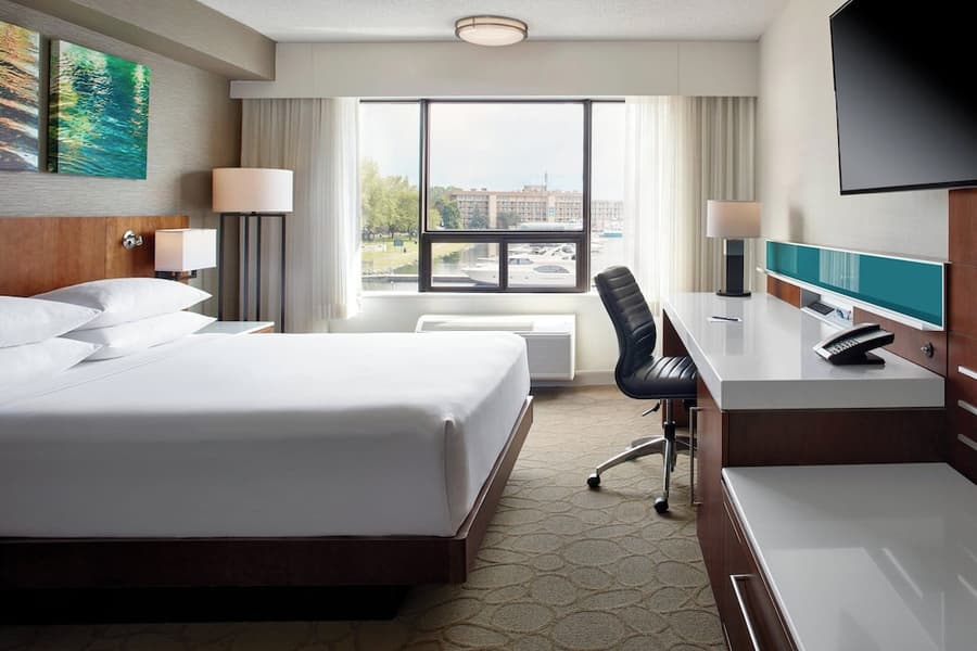 Delta Hotels by Marriott Kingston Waterfront