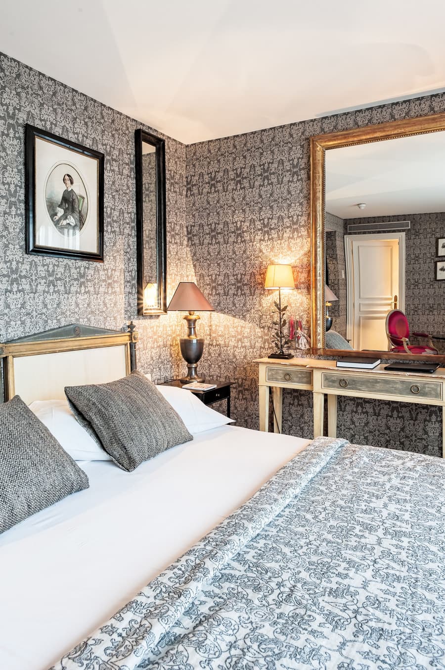 Hôtel Chateaubriand Champs Elysées