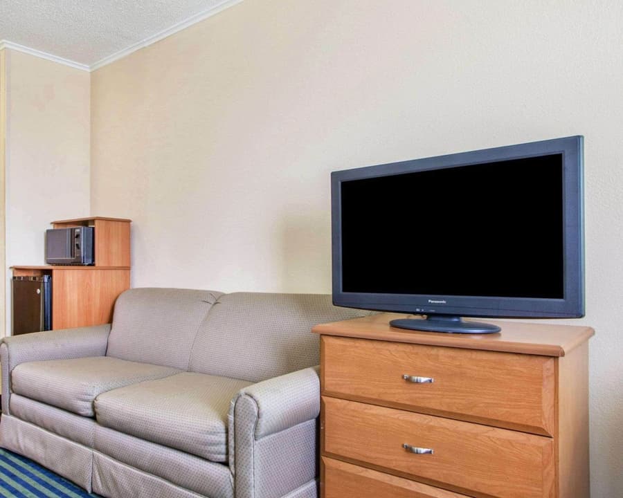 Quality Inn Ottawa near Starved Rock State Park