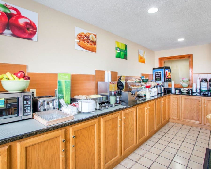 Quality Inn Ottawa near Starved Rock State Park