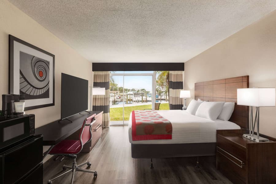 Ramada by Wyndham Sarasota Waterfront