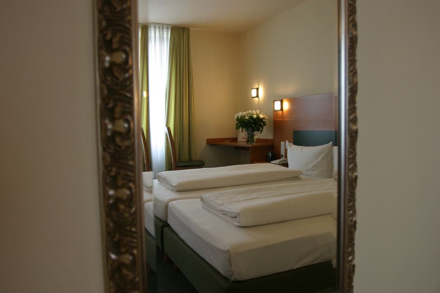 Memphis Hotel