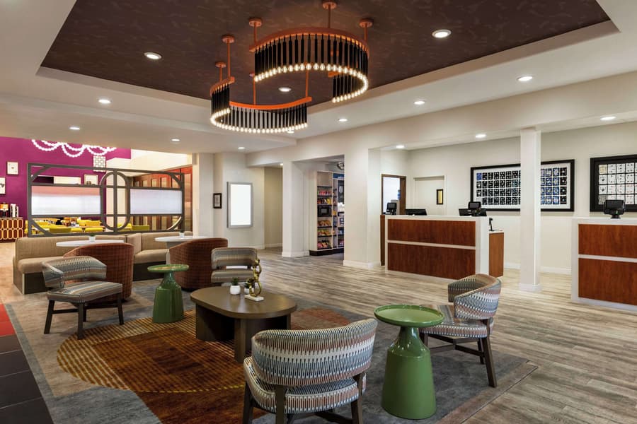 Hampton Inn Tropicana