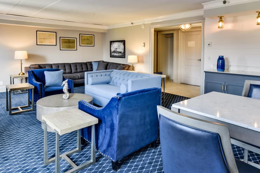 Hilton Mystic
