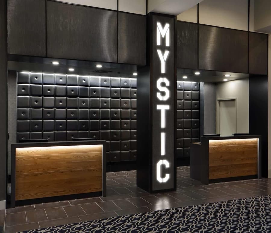 Hilton Mystic
