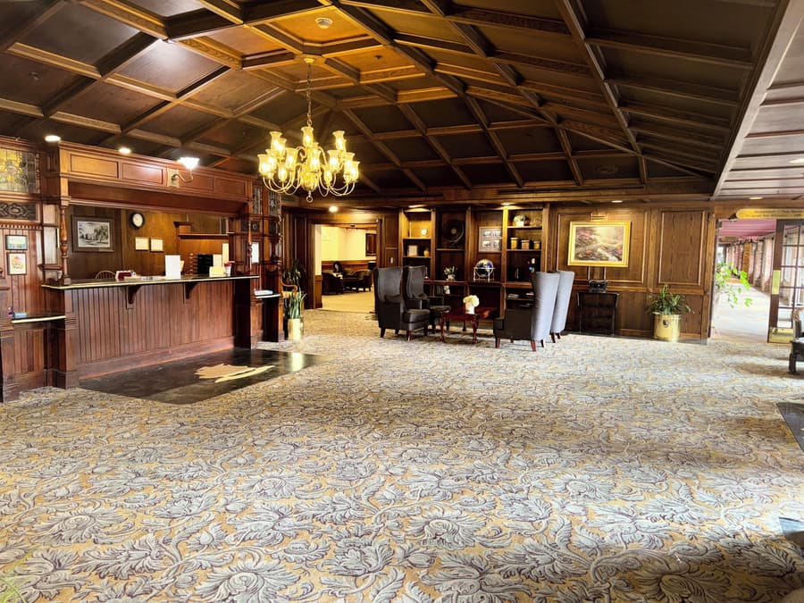 Historic Santa Maria Inn