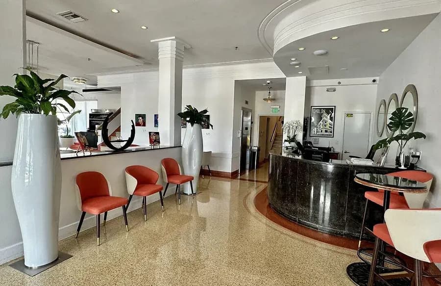 Avalon Hotel