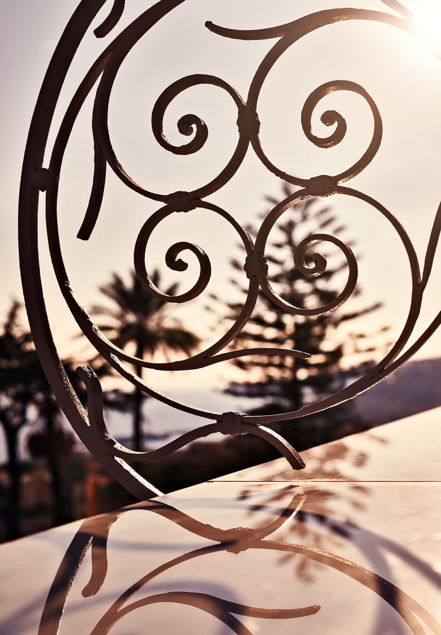 De Bonart Naples, Curio Collection by Hilton